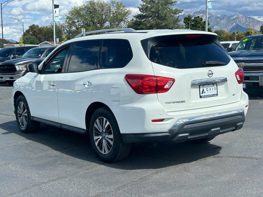 Used 2018 Nissan Pathfinder SV FWD image 7