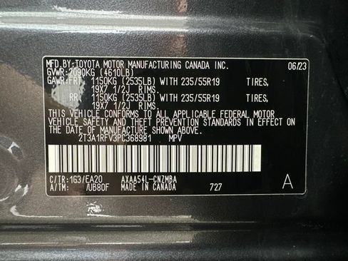 Used 2023 Toyota RAV4 XLE Premium AWD/4WD image 31