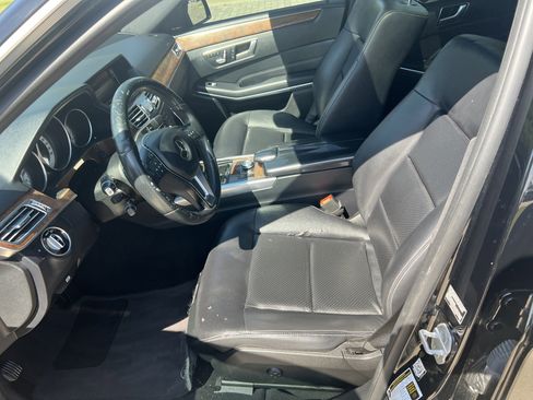Used 2014 Mercedes-Benz E 350 4MATIC Sedan image 16