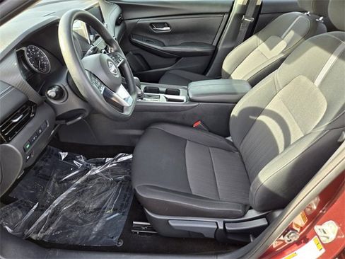 Used 2024 Nissan Sentra SV image 9