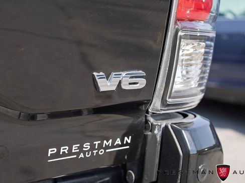 Used 2021 Toyota Tacoma TRD Sport w/ TRD Premium Sport Package AWD/4WD image 43