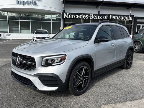 Certified 2022 Mercedes-Benz GLB 250 4MATIC image 1