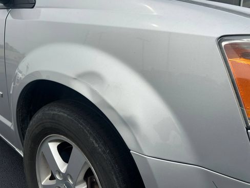 Used 2012 Dodge Grand Caravan SXT FWD image 2