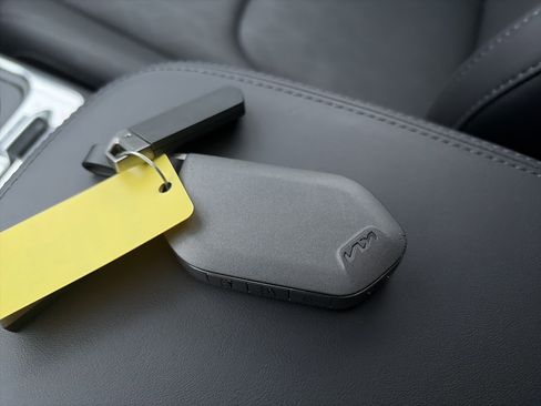 Used 2025 Kia Carnival SX w/ SX Dark Edition Package image 31