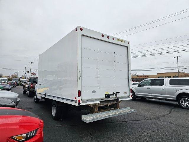 Used 2022 GMC Savana 4500 w/ Power Convenience Package RWD image 7