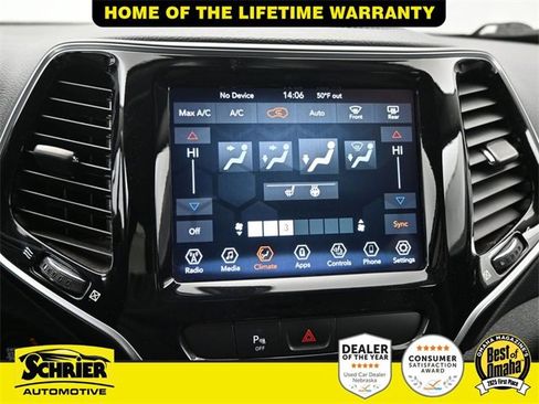 Used 2019 Jeep Cherokee Limited image 22