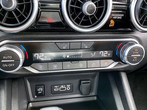 Certified 2024 Nissan Sentra SR image 14