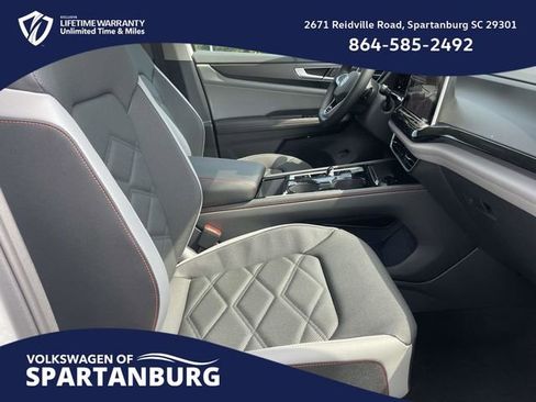 New 2026 Volkswagen Atlas Peak Edition image 8