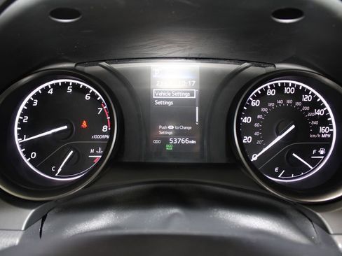 Used 2023 Toyota Camry SE image 38