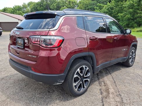 Used 2022 Jeep Compass Limited w/ Sun and Sound Group AWD/4WD image 25