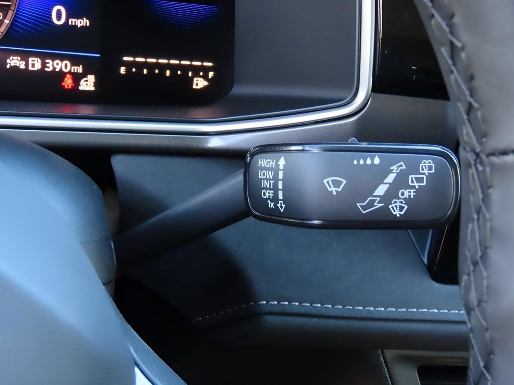 New 2025 Volkswagen Taos SE AWD/4WD image 29