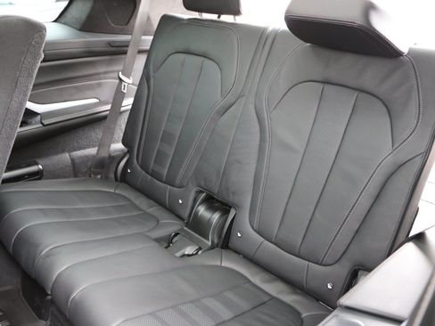 Used 2021 BMW X7 M50i w/ Executive Package AWD/4WD image 37