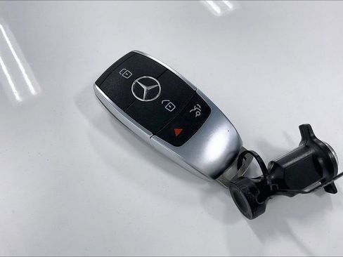 Used 2026 Mercedes-Benz GLS 450 GLS 450 image 13