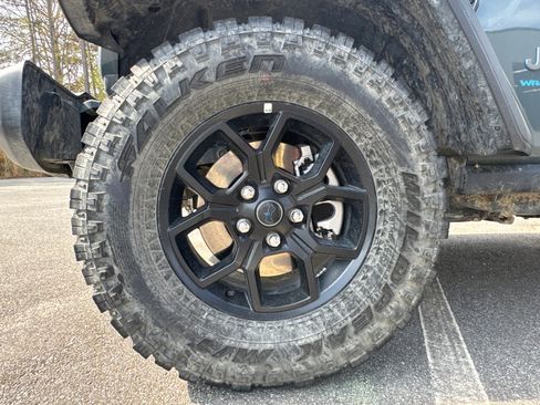 Used 2025 Jeep Wrangler Unlimited Sport S 4xe AWD/4WD image 13