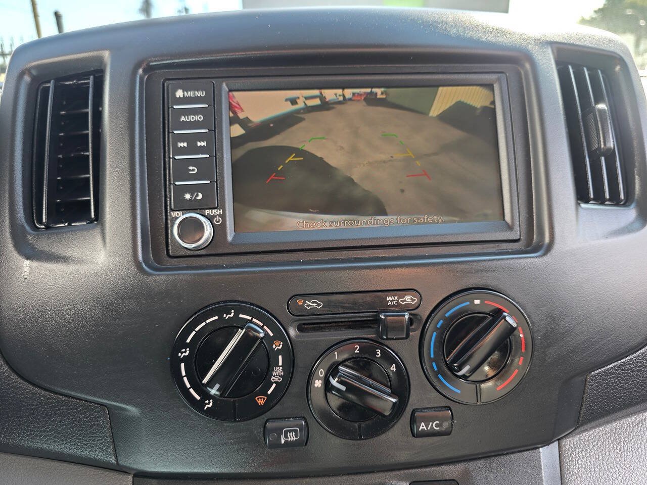Used 2020 Nissan NV200 SV FWD image 9