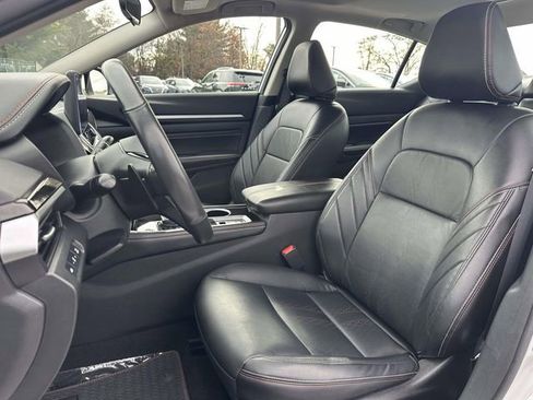 Used 2023 Nissan Altima 2.5 SR w/ SR Premium Package image 15