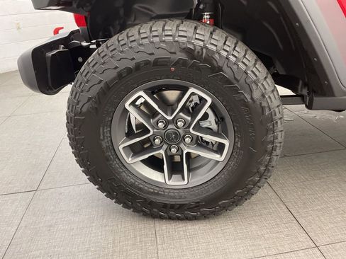 New 2025 Jeep Gladiator Mojave w/ Safety Group image 8