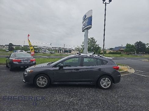 Used 2018 Subaru Impreza 2.0i Premium w/ Popular Package #2 AWD/4WD image 1