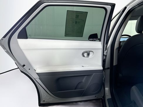 Used 2024 Hyundai Ioniq 5 SEL image 26