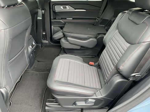 New 2026 Ford Explorer ST-Line w/ ST-Line Street Pack image 11