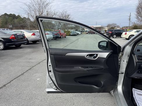 Used 2014 Nissan Sentra SV w/ SV Driver Package image 13