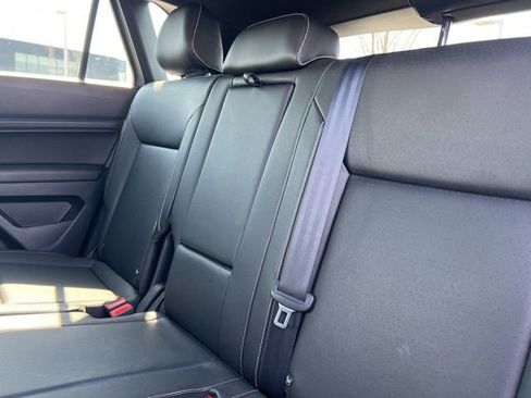 Used 2020 Volkswagen Atlas Cross Sport SE image 30