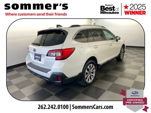 Used 2019 Subaru Outback 2.5i Touring AWD/4WD image 6