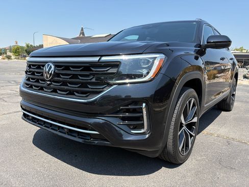 Used 2024 Volkswagen Atlas Cross Sport SEL Premium R-Line AWD/4WD image 13