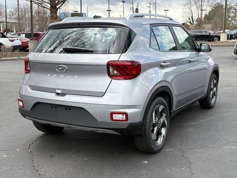 New 2026 Hyundai Venue SEL FWD image 63
