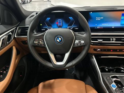Used 2023 BMW i4 eDrive40 RWD image 16