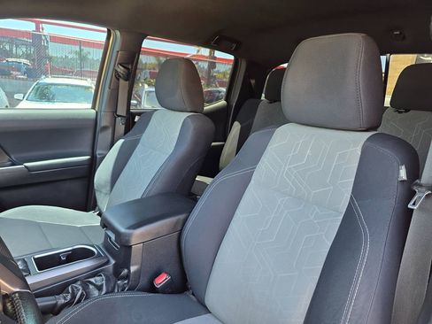 Used 2020 Toyota Tacoma TRD Off-Road w/ Technology Package RWD image 23
