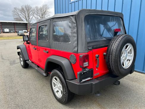 Used 2017 Jeep Wrangler Unlimited Sport w/ Mopar Black Appearance Group image 3