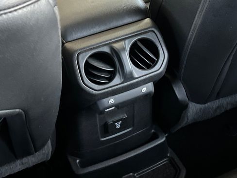 Used 2021 Jeep Wrangler Unlimited Sahara image 15