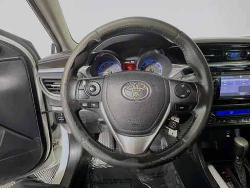 Used 2014 Toyota Corolla S image 17