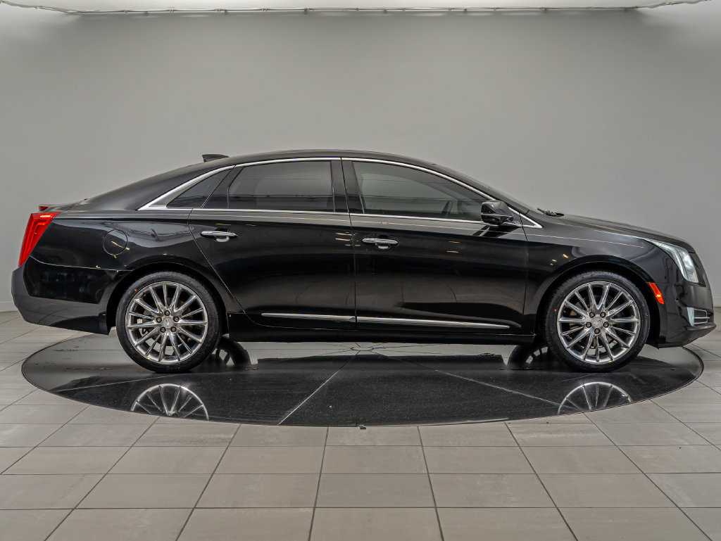 Used 2016 Cadillac XTS Premium FWD image 4