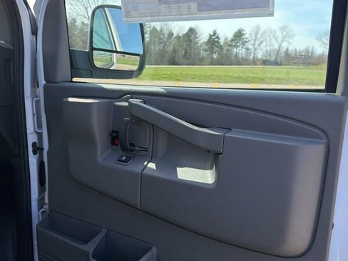 New 2025 Chevrolet Express 2500 image 16