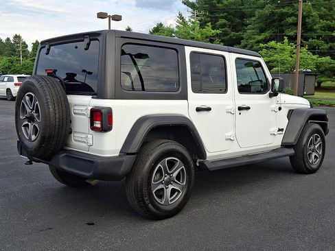 Certified 2022 Jeep Wrangler Unlimited Sport AWD/4WD image 4