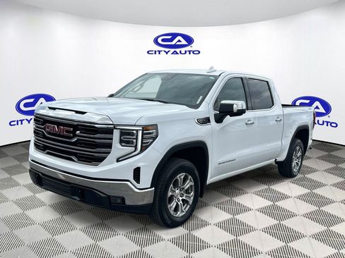 Used 2025 GMC Sierra 1500 SLT AWD/4WD image 9
