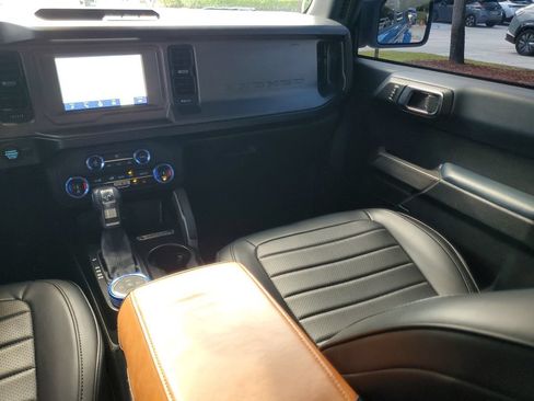 Used 2022 Ford Bronco Outer Banks AWD/4WD image 13