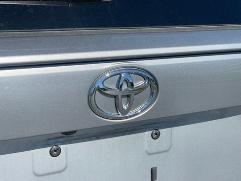 Used 2020 Toyota RAV4 LE w/ All Weather Liner Package AWD/4WD image 25