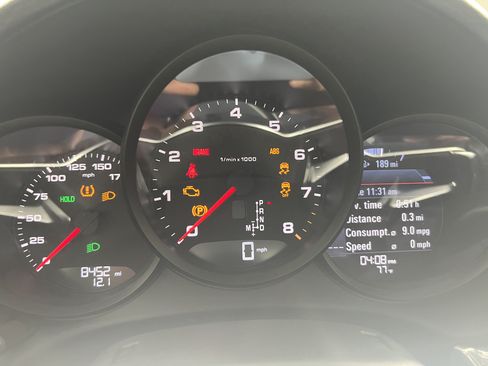 Certified 2024 Porsche 718 Cayman RWD image 18