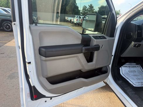 Used 2016 Ford F150 XL w/ Equipment Group 101A Mid AWD/4WD image 8