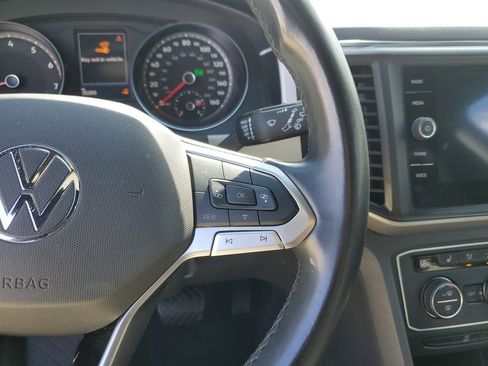 Used 2020 Volkswagen Atlas Cross Sport SE w/ Panoramic Sunroof Package image 27