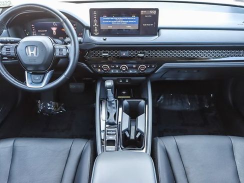 Used 2025 Honda Accord Touring image 14