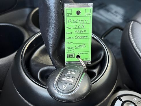 Used 2018 MINI Cooper 2-Door Hardtop FWD image 38