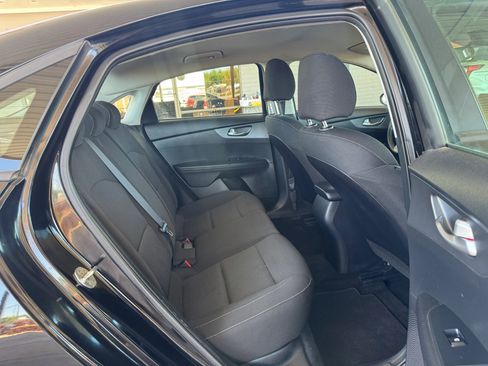 Used 2020 Kia Forte LXS image 34