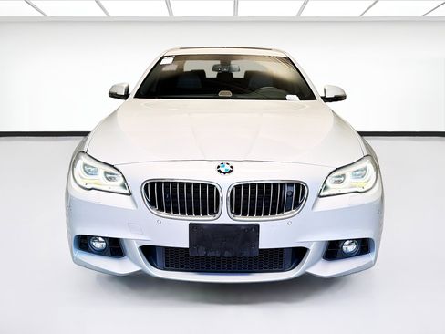 Used 2015 BMW 550i Sedan RWD image 2