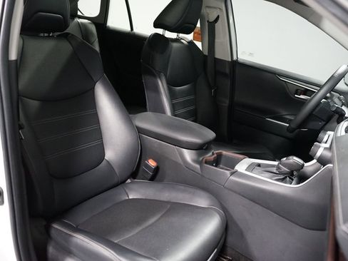 Used 2024 Toyota RAV4 Limited FWD image 29