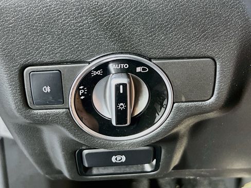 Used 2019 INFINITI QX30 AWD w/ Navigation Package image 10