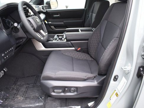 New 2026 Toyota Tundra SR5 image 7